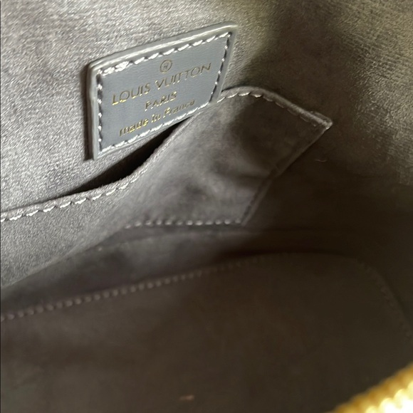 LOUIS VUITTON GREY ALMA TRIANON BB BAG - Picture 2 of 16